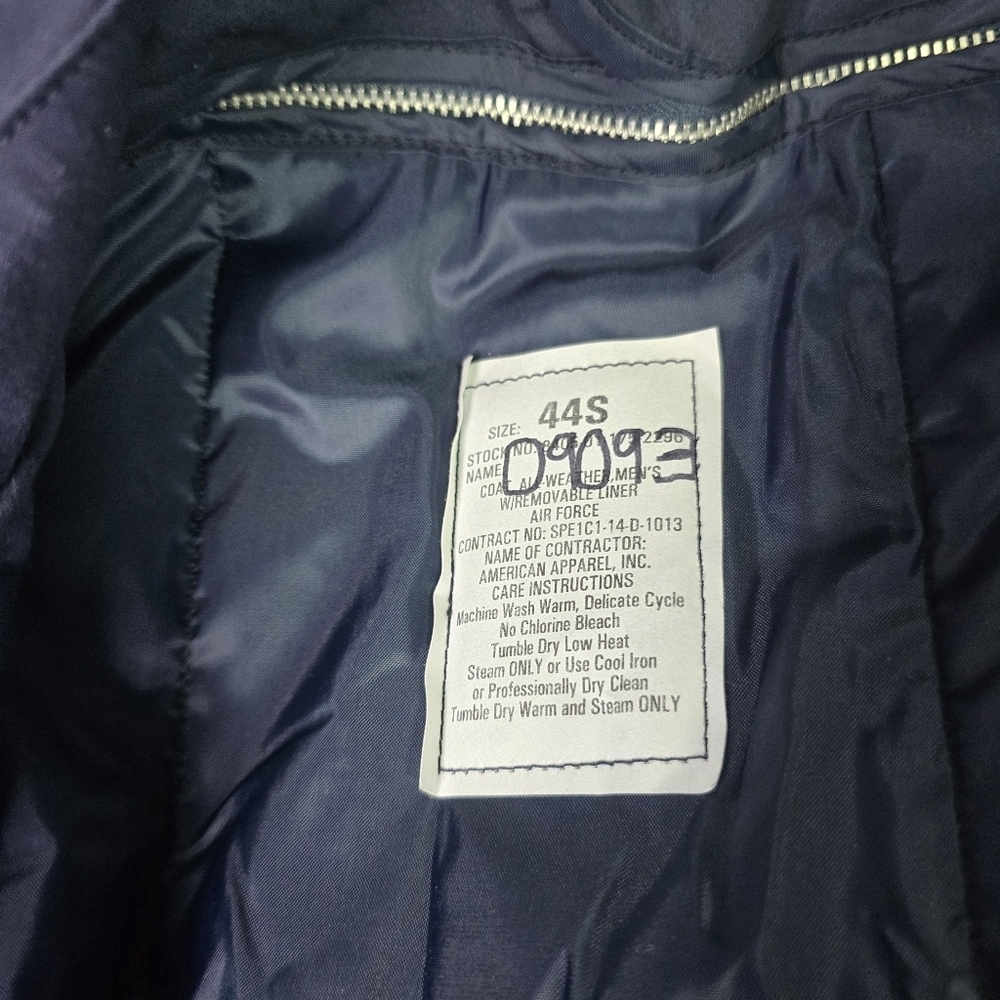 USAF Jacket Mens 44S Navy Blue Zip Removable Liner USGI 8405-01-175-2296 - Picture 6 of 7
